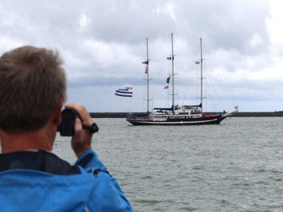 Le Capitan Miranda, très apprécié à quai pour ses voiles décorées. - Célia Caradec