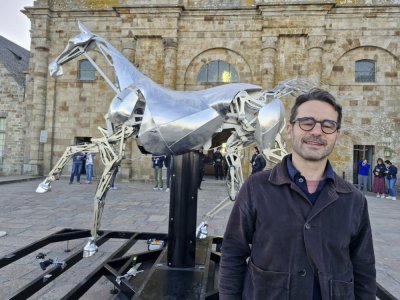Aurélien Meyer, créateur du cheval Zeus. - Thierry Valoi