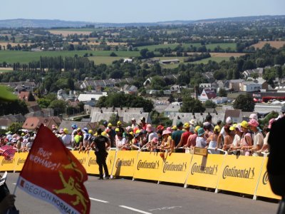 Quelle vue splendide depuis la ligne d'arrivée, à Vire, ce jeudi 10 juillet, lors de la 6e étape du Tour de France.