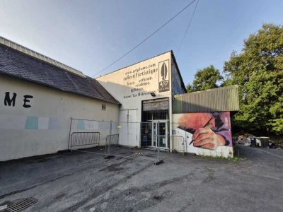 Un incendie a fait de gros dégâts dans les ateliers Art Plume, dans la nuit du dimanche 13 au lundi 14 juillet à Saint-Lô. - Tendance Ouest