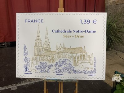 Le nouveau timbre est maintenant disponible à la vente dans les bureaux de poste. - Martin Patry