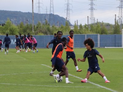 Les joueurs revenus de prêt comme Mokrane Bentoumi garnissent l'effectif à cette intersaison. - Célia Caradec