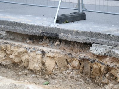 Ce n'est pas une légende, Caen a bien été reconstruit sur les gravats de la Seconde Guerre mondiale. La preuve s'il le fallait.