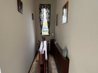 Le coin table à manger du petit pavillon. - Maëlys Blondel