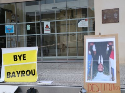 Un appel à la démission d'Emmanuel Macron a été lancé. - Thibault Lecoq