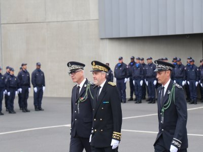 Pascal Vion, directeur interrégional des services pénitentiaires Grand-Ouest, Stéphane Bredin, préfet du Calvados, et Vincent Ravoisier, nouveau directeur de la prison de Caen-Ifs.