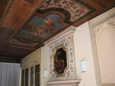 Une autre peinture, dans la pièce principale du rez-de-chaussée.