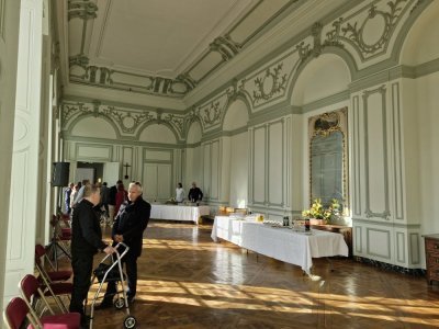 La grande bibliothèque, désormais salle Saint-Pierre, va permettre d'accueillir des rassemblements de travail d'envergure.