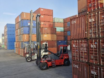 Ces chariots ne sont propulsés qu'à l'électricité. - Célia Caradec