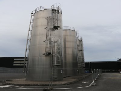 Chaque jour, 10 tonnes de ce matériau sont utilisées pour contenir les unidoses de sérum physiologique.
