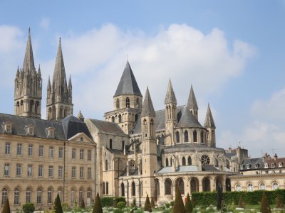L'exposition "Yvonne Guégan, une femme dans sa ville" est à voir du 13 octobre au mercredi 5 novembre à l'Abbaye-aux-Hommes.