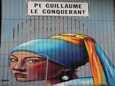 Il s'agit d'un langage iconographique déjà inscrit durant l'Antiquité avec des dessins d'animaux, d'objets, de créatures hybrides, des traces de mains ou seulement de la typographie.
