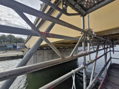Les travaux du pont Guillaume le Conquérant se poursuivent encore.