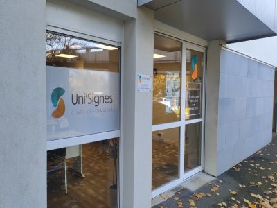 Les locaux d'Uni'Signes, à Caen. 48 Rue du Bengale, dans le quartier de la Folie-Couvrechef. - Léo Besselièvre Les locaux d'Uni'Signes, à Caen. 48 Rue du Bengale, dans le quartier de la Folie-Couvrechef. - Léo Besselièvre