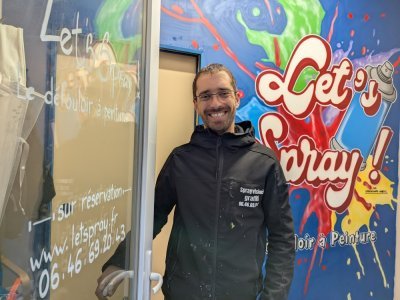 Le défouloir à peinture est un complément d'activité pour Cyril Tasse. - Célia Caradec