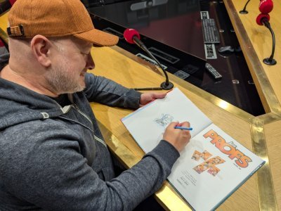 Une dédicace radiophonique pour l'occasion… - Célia Caradec