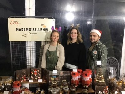 Dégustation de chocolats savoureux au stand de Mademoiselle Hel. - Ruddy Brelle