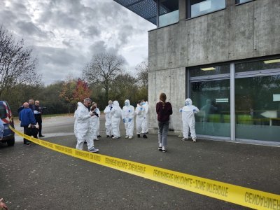 Première chose à faire : analyser l'extérieur avant d'entrer sur la scène de crime.