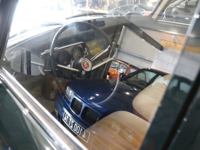 Ouvert depuis un an et demi, VP Factory s'occupe de véhicules anciens et de collection, à Bretteville-sur-Laize. - Léo Besselievre