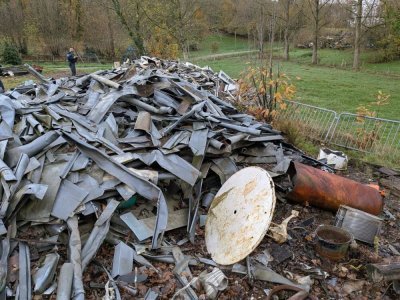 Un dépôt d'ordures a été découvert sur l'un des huit sites contrôlés par la gendarmerie. - Gendarmerie de la Mayenne