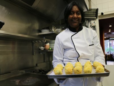 Lynda Jumel est la chef et la créatrice du restaurant Lé La à Rouen.