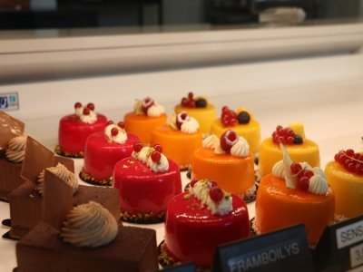 La boulangerie Le grenier des saveurs propose du pain et des viennoiseries faits à la main. - Lucie Peudevin