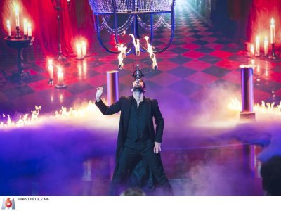 Herwan Legaillard a présenté un numéro mêlant feu, sabre et acrobaties. - Julien THEUIL / M6