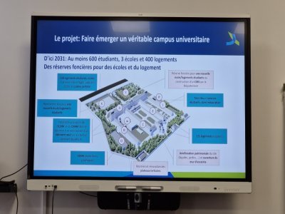 Le projet pr&eacute;voit la r&eacute;novation de plusieurs b&acirc;timents de l'ancien h&ocirc;pital de la Marine. - Julien Rojo