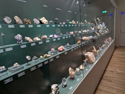 Une collection de minéralogie fait son apparition dans le musée. - Célia Caradec