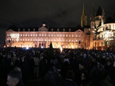 La mairie semblait calme avant le d&eacute;but des hostilit&eacute;s.