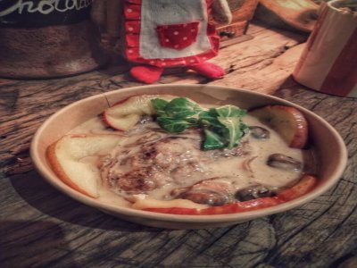 Le ris de veau est pr&eacute;par&eacute; sp&eacute;cialement pour No&euml;l. - La ferme du Chaillou&eacute;