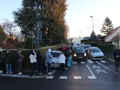 La fille s'est &eacute;tir&eacute;e jusqu'&agrave; la rue de Guernesey, &agrave; plus de 300 m&egrave;tres du centre culturel du E. Leclerc de Bayeux - L&eacute;o Besselievre