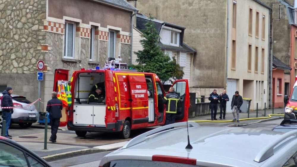 Un poste de commandement &eacute;tait install&eacute;.