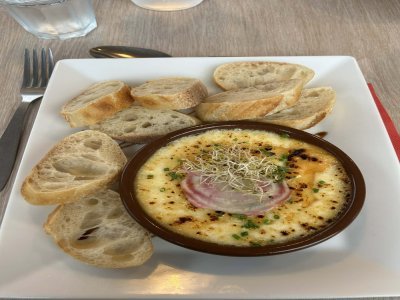 Le provoleta, fromage argentin.
