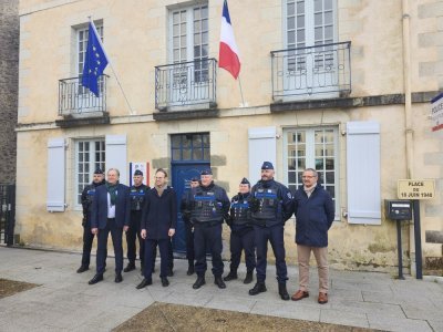 Les policiers municipaux de Laval ont pr&eacute;sent&eacute; leurs nouveaux locaux, mardi 20&nbsp;janvier.