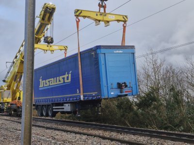 Ce chantier co&ucirc;te 10&nbsp;millions d'euros &agrave; SNCF R&eacute;seau, sans compter les pertes d'exploitation. - Thibault Lecoq