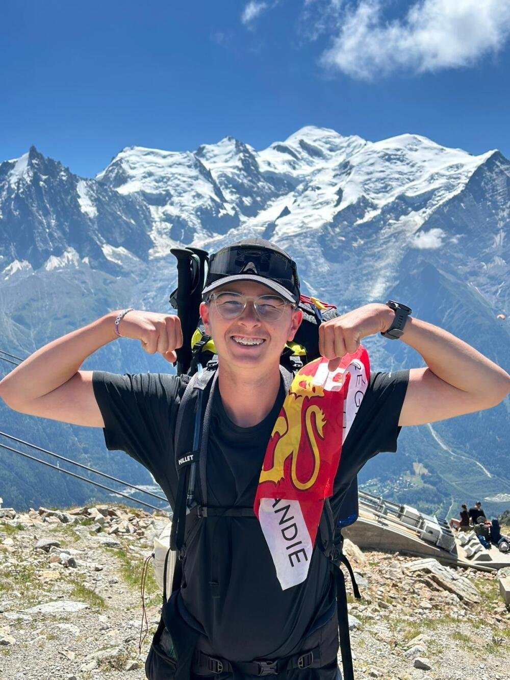 Mathis V&eacute;rit&eacute; va marcher 32km par jour pour se rendre &agrave; son lyc&eacute;e. Pour la bonne cause.