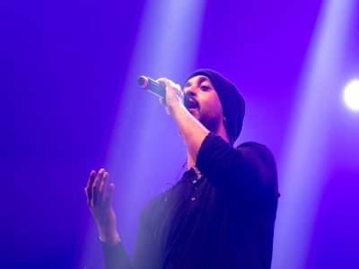 Le chanteur Slimane a r&eacute;pondu pr&eacute;sent au Tendance Live by Tendance Ouest au parc expo Anova d'Alen&ccedil;on. - Jade Almolda