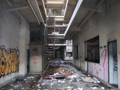 La M&eacute;tropole et la R&eacute;union des mus&eacute;es m&eacute;tropolitains travaillent depuis trois ans sur le projet. Le programme culturel est en cours de conception. Le lieu pourrait avoir comme vocation d'accueillir des &oelig;uvres monumentales.