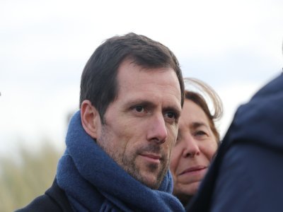 Mathieu Lef&egrave;vre, ministre d&eacute;l&eacute;gu&eacute; &agrave; la Transition &eacute;cologique, &eacute;tait en visite dans la Manche, lundi 26 janvier. - Thibault Lecoq
