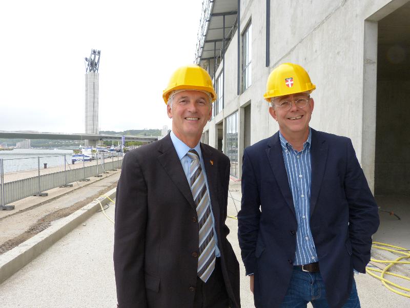 Michel Mallet et Erci Hartout, deux investisseurs heureux du Hangar 10, près des Docks 76.