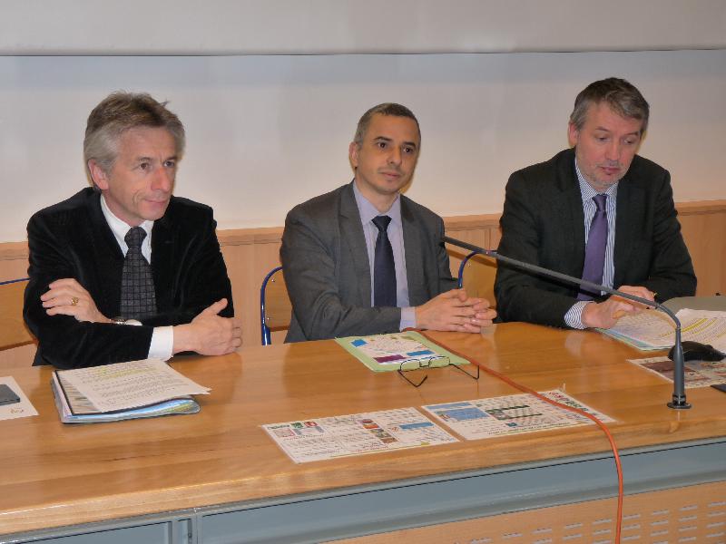 Laurent Beauvais, président du Conseil régional, Ali Saïb, Recteur de l'Académie de Caen, et Pierre Sineux, président de l'Université de Caen.