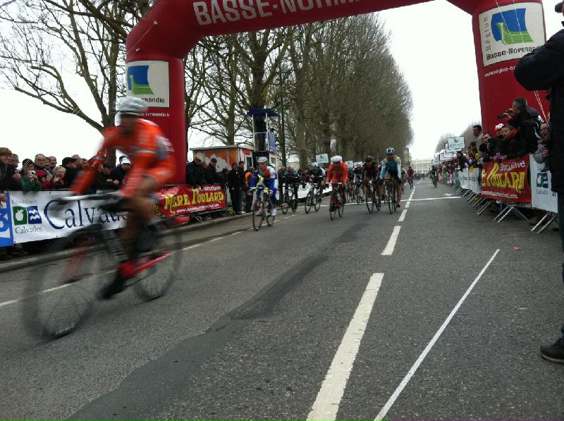 La derniere étape est remportée au sprint par Tino Tômel - Claude Carlin