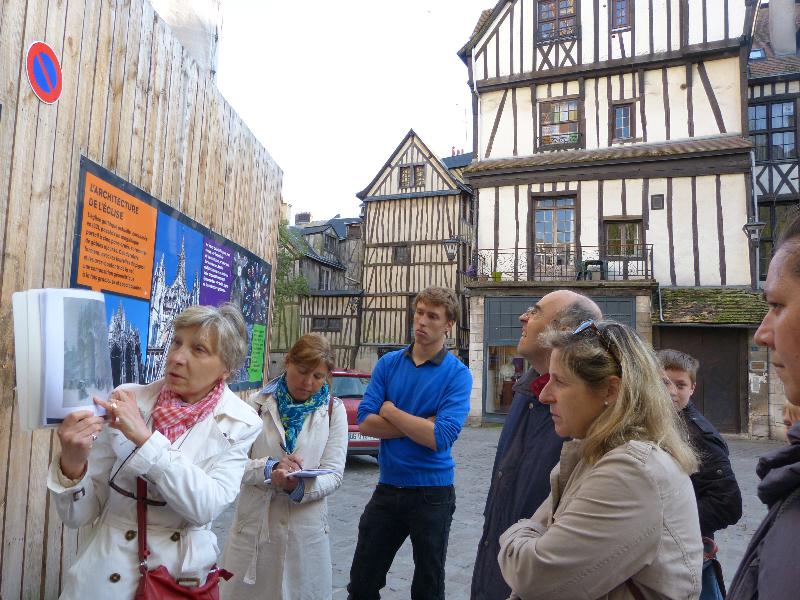L’Office de Tourisme de Rouen organise des visites guidées sur les traces des peintres impressionnistes Monet et Pissarro.