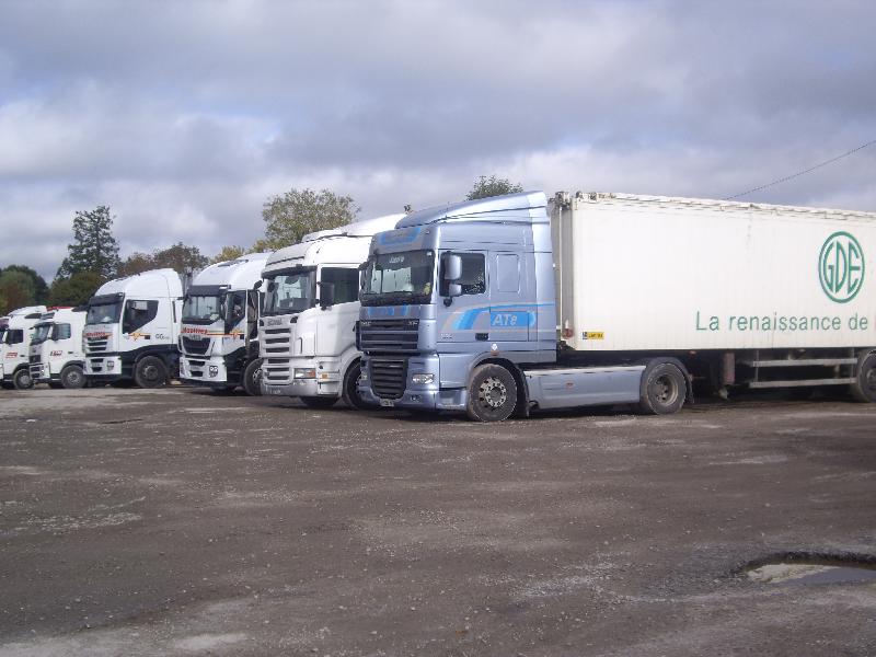 Les camions stockés par la gendarmerie - Tendance Ouest