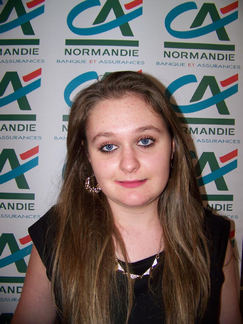 Adeline, 16 ans - Saint-Lô Commerces