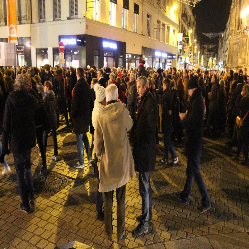 Charlie Hebdo : mobilisation à Caen au soir du 7 janvier 2015.