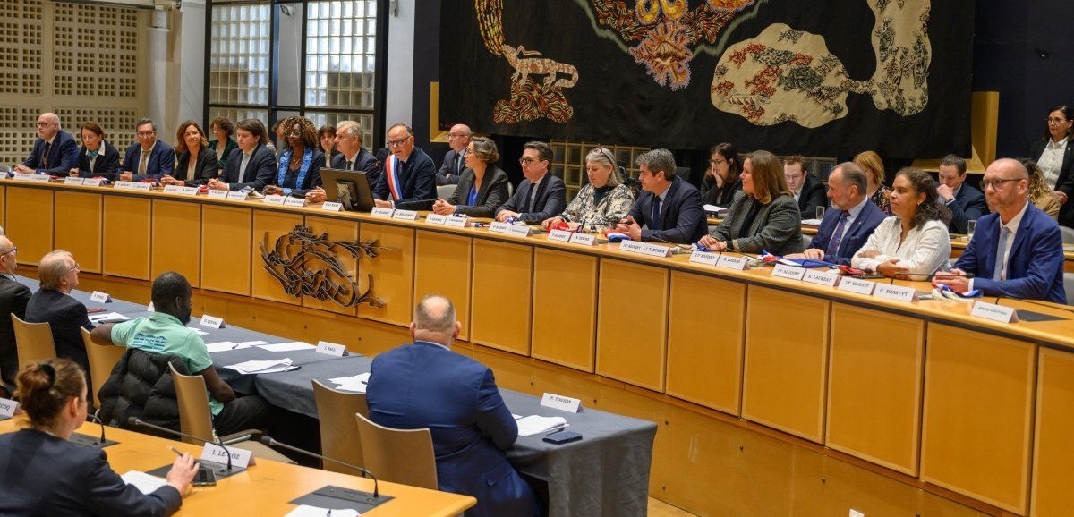 Le Havre. Une équipe resserrée autour d'Edouard Philippe : qui sont les adjoints au maire ?