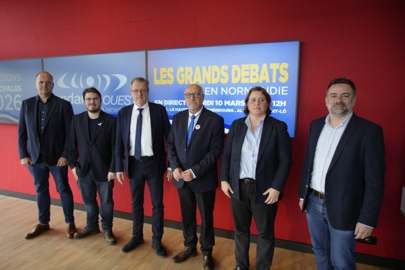 Municipales 2026. Exercice du pouvoir, logement, sécurité, le replay du débat des six candidats à Saint-Lô
