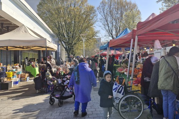Municipales 2026. "Je ne suis pas convaincu par ceux qui veulent nous représenter" : A Rouen, le taux d'abstention frôle les 50%